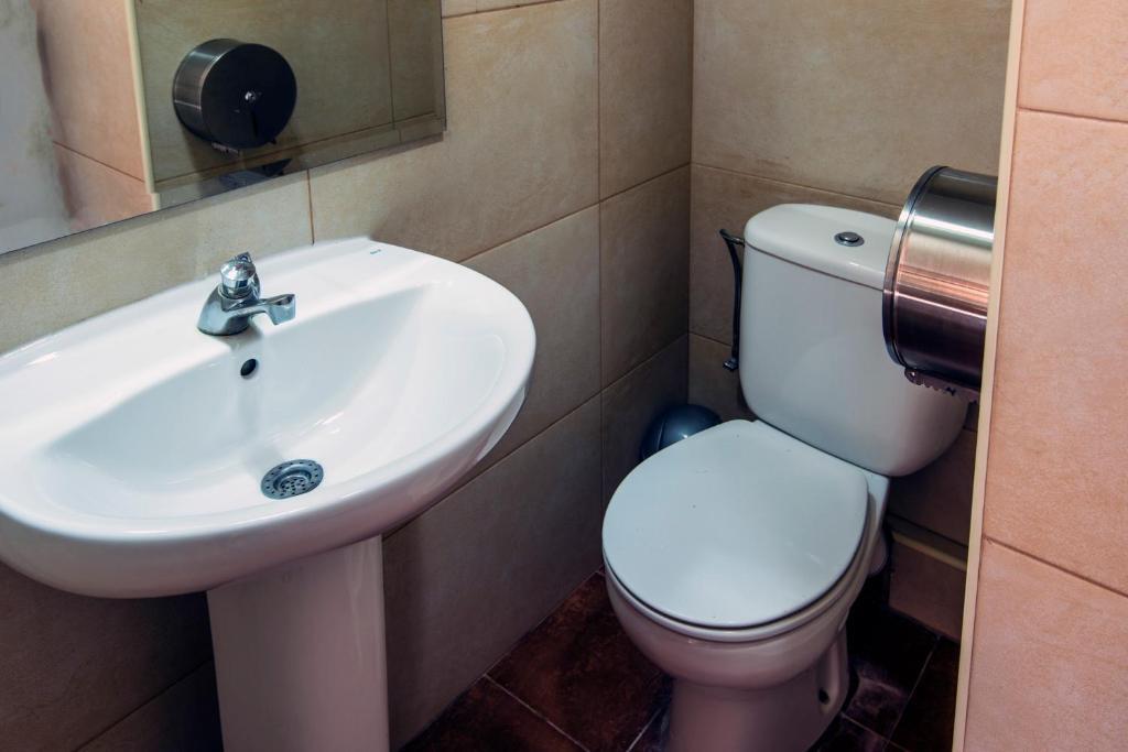 Residencia Sants Hostel Barcelona Kültér fotó