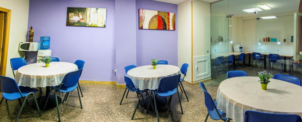 Residencia Sants Hostel Barcelona Kültér fotó
