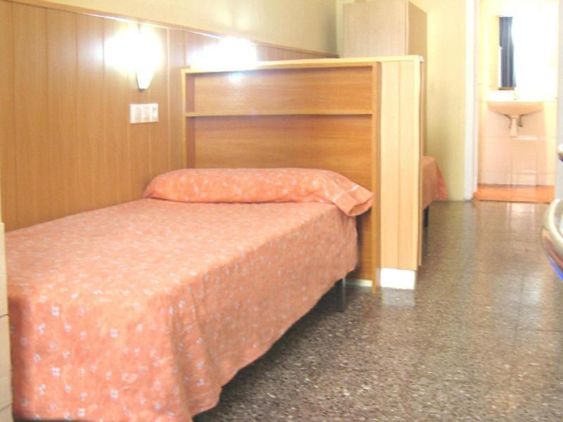 Residencia Sants Hostel Barcelona Szoba fotó